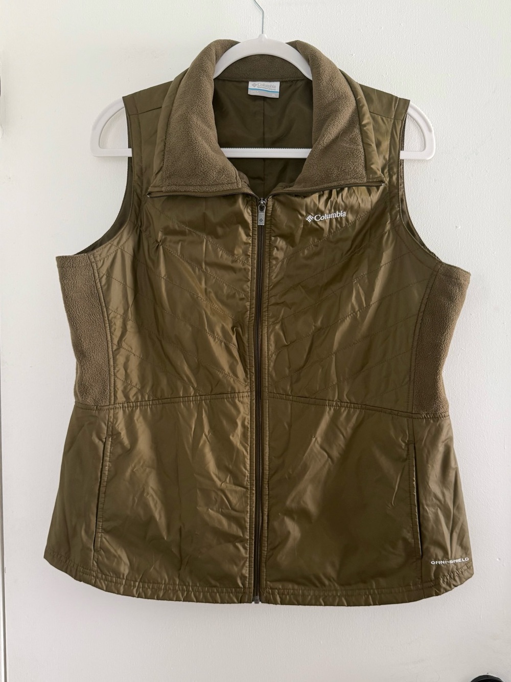Columbia Women’s XL Olive Omni-Shield Fleece Panel Full Zip Vest